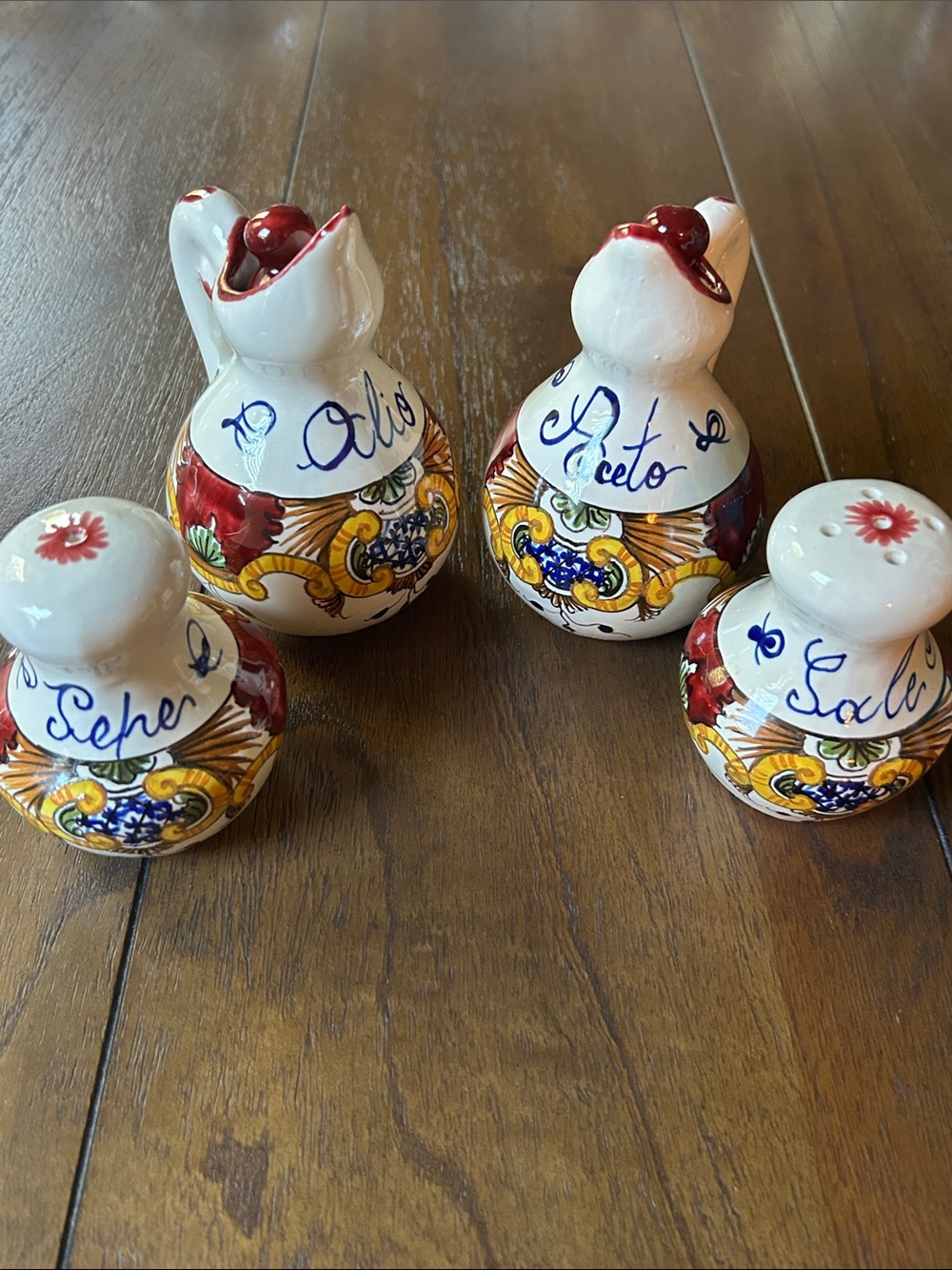 Deruta Italy RAPHAELESQUE Oil Vinegar Salt Pepper Shakers